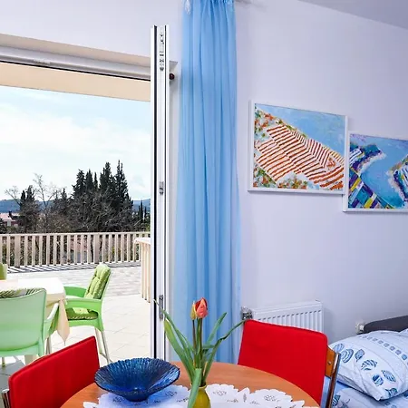 Suhor Apartman